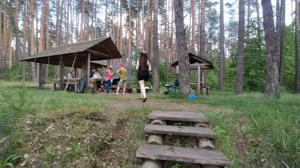 Стоянка река Бобр