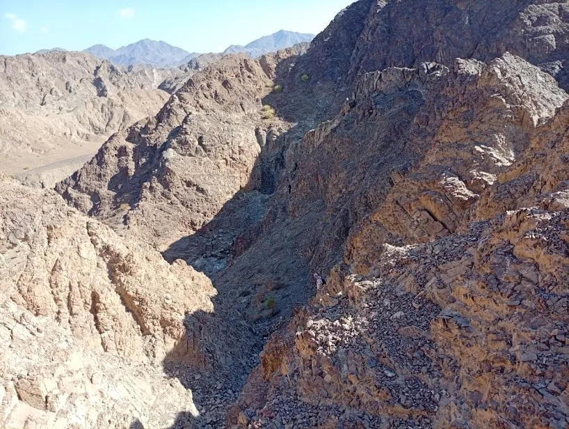 Авторский хайкинг тур по Wadi Shawka (Вади Шоука) в ОАЭ