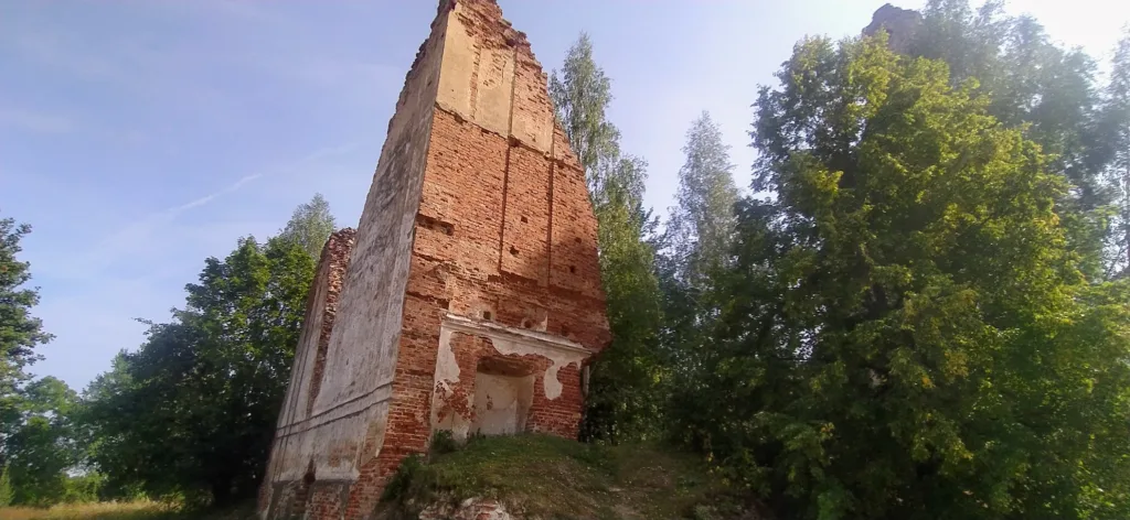 Развалины Костела Святого Антония В.Губино